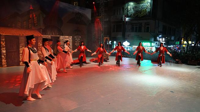 Kahramanmaraş’ta temsili gösterilere yoğun ilgi! 33