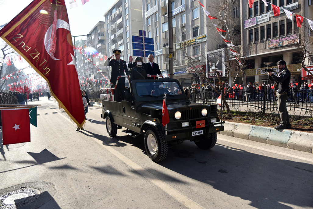 12 Şubat geçit töreni 3