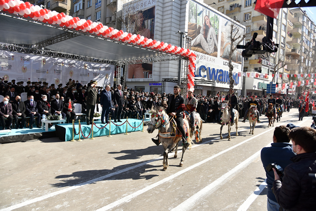 12 Şubat geçit töreni 22