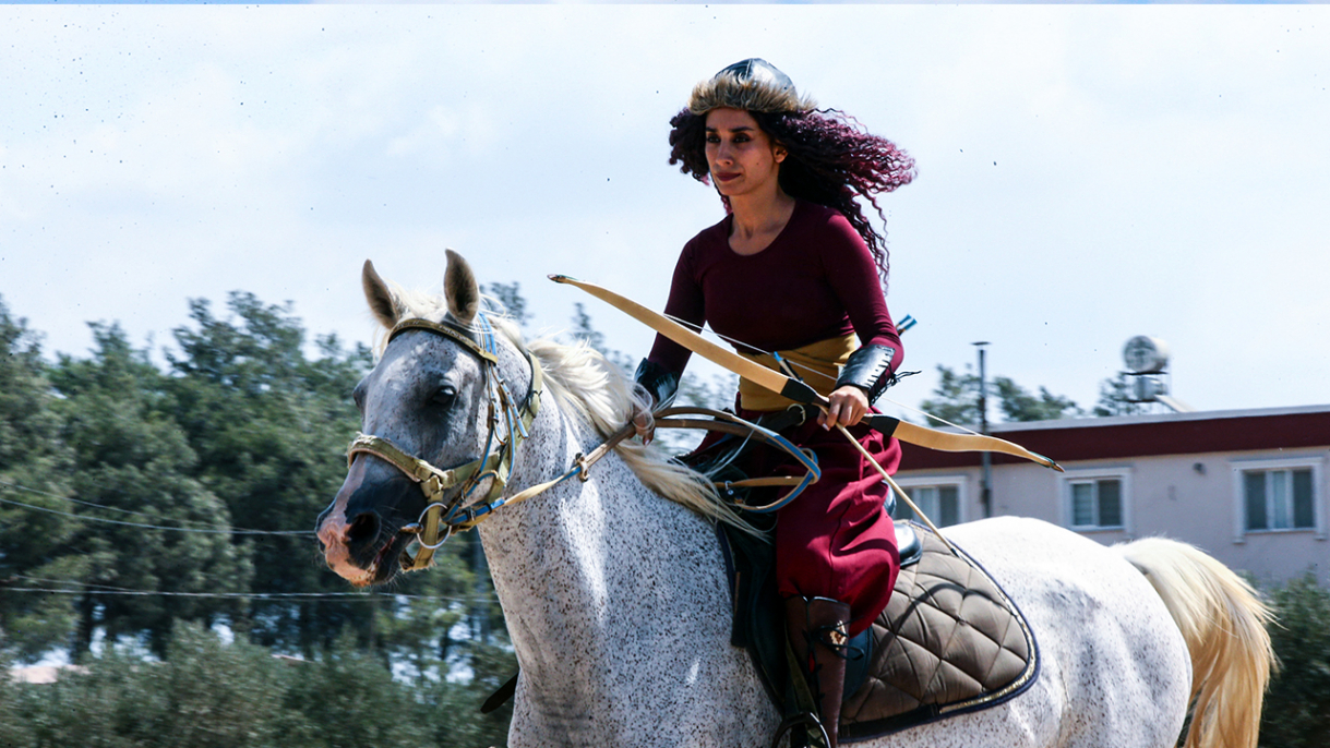 Atlı okçuluk tutkunu Gamze İdigük, ilk hedefine ulaşmak için çalışıyor 7