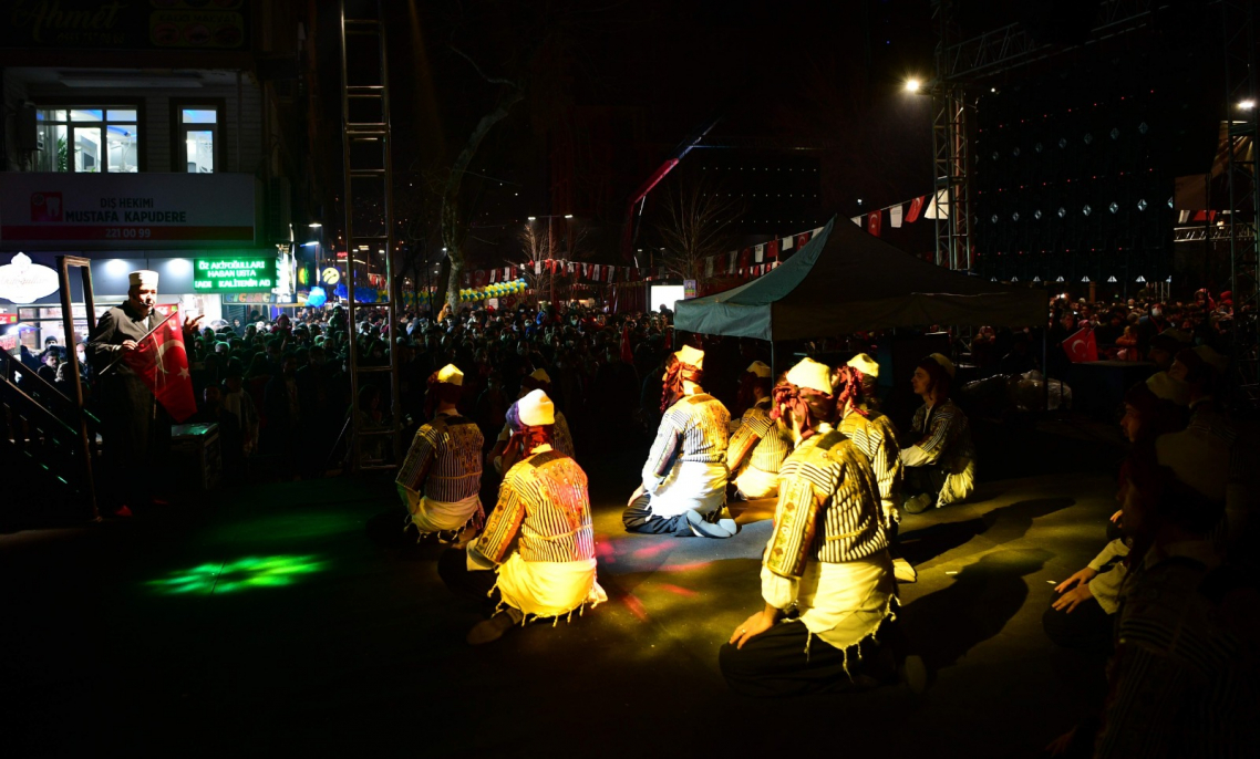 Kıraç konseri ve Tiyatro gösterisi 7