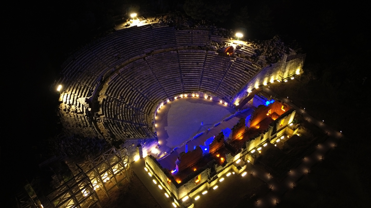 Patara, ziyaretçilerini yıldızların altında tarihi yolculuğa çıkarıyor 6