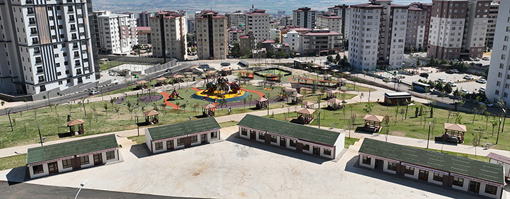Geçici iş yerleri esnafa umut oldu